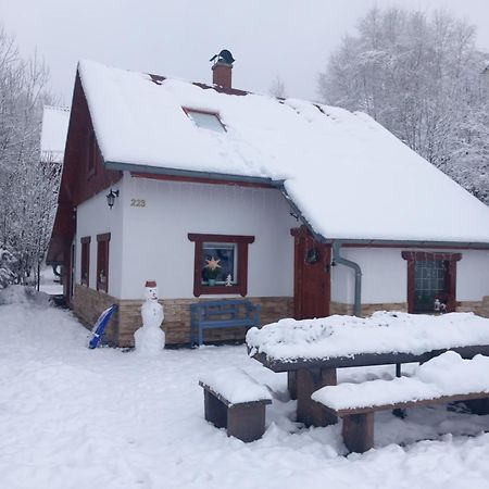 Вилла Hygge Chaloupka V Horach Cesky Jiretin Экстерьер фото