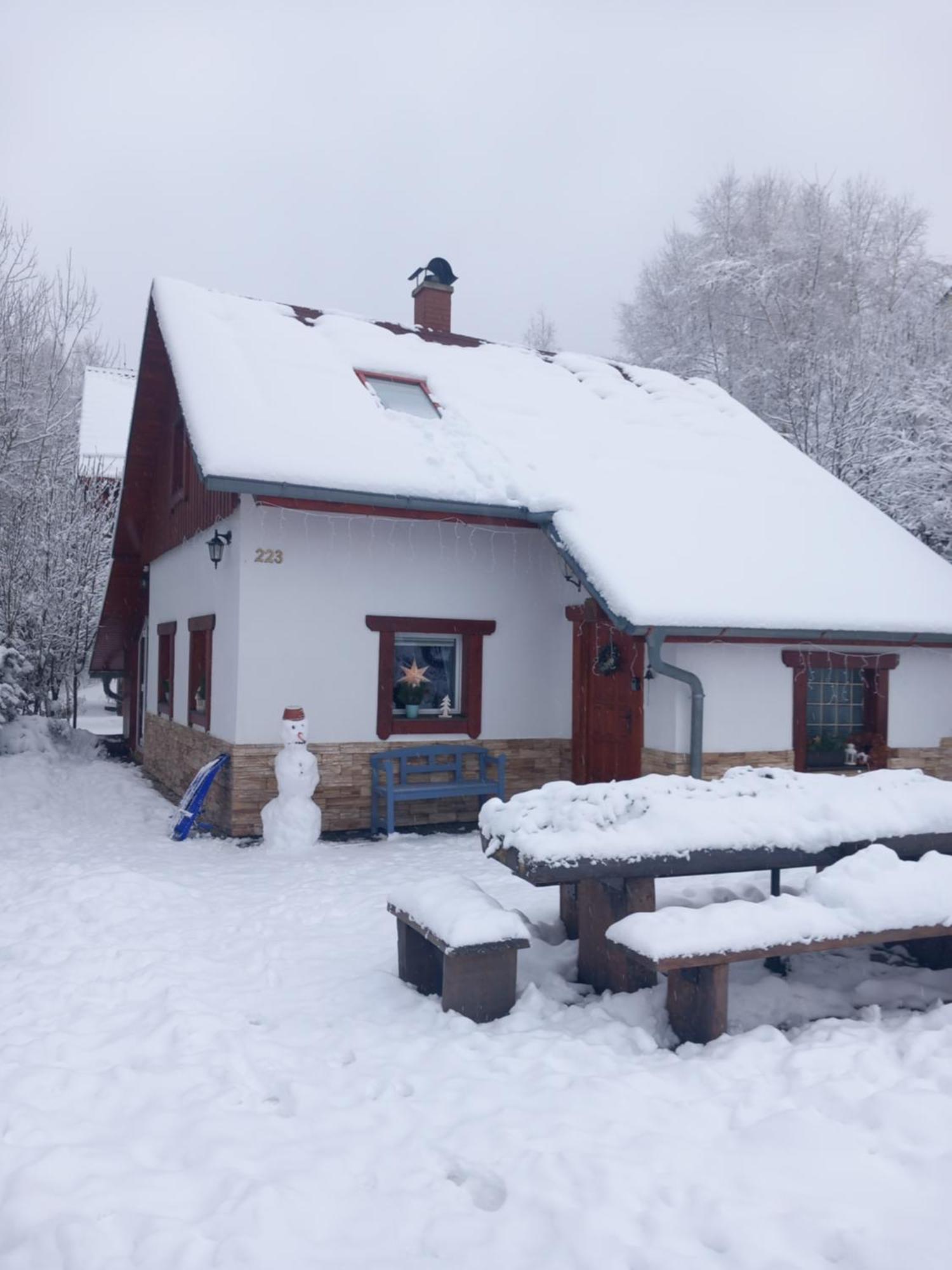 Вилла Hygge Chaloupka V Horach Cesky Jiretin Экстерьер фото